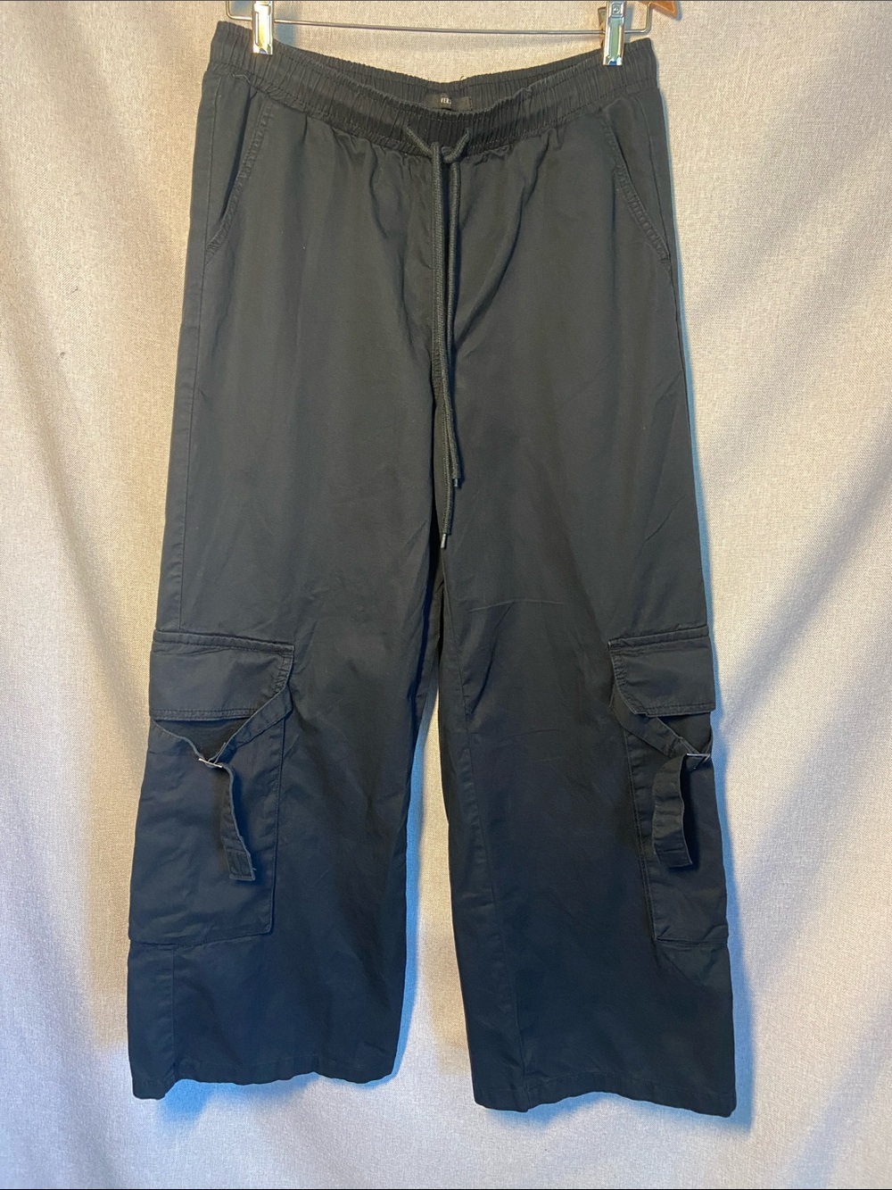 Forever 21  Black Cargo Pants with Drawstring Waist. Size M